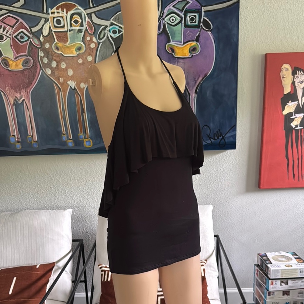 Elegant Black Halter Top. NWOT. MEDIUM